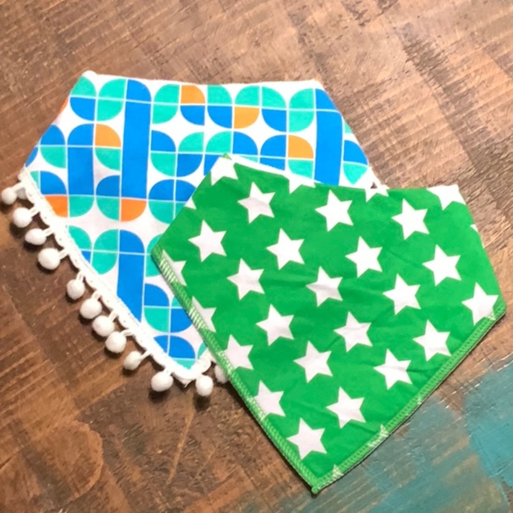 NWOT Set of 2 Adjustable Bandana Bibs